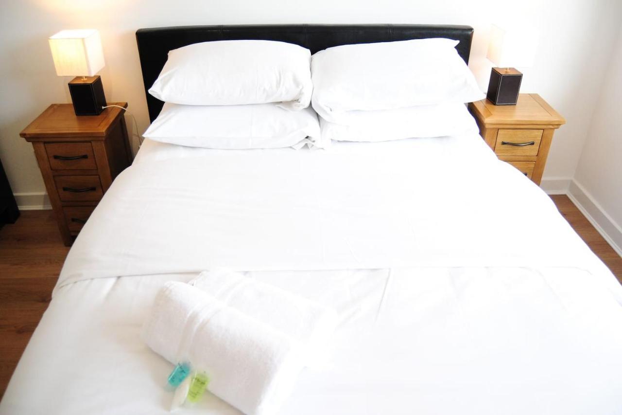 New Glasgow Family Home - Private Parking ภายนอก รูปภาพ
